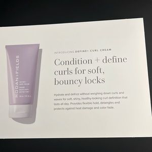 3mL samples (set of 5) define curl cream